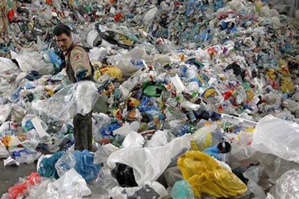 4 Cara Mengolah Sampah Plastik Menjadi Kerajinan Tangan